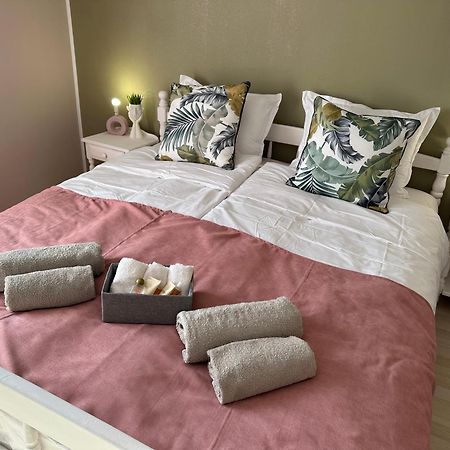 נסבר Guest House “Poli” מראה חיצוני תמונה