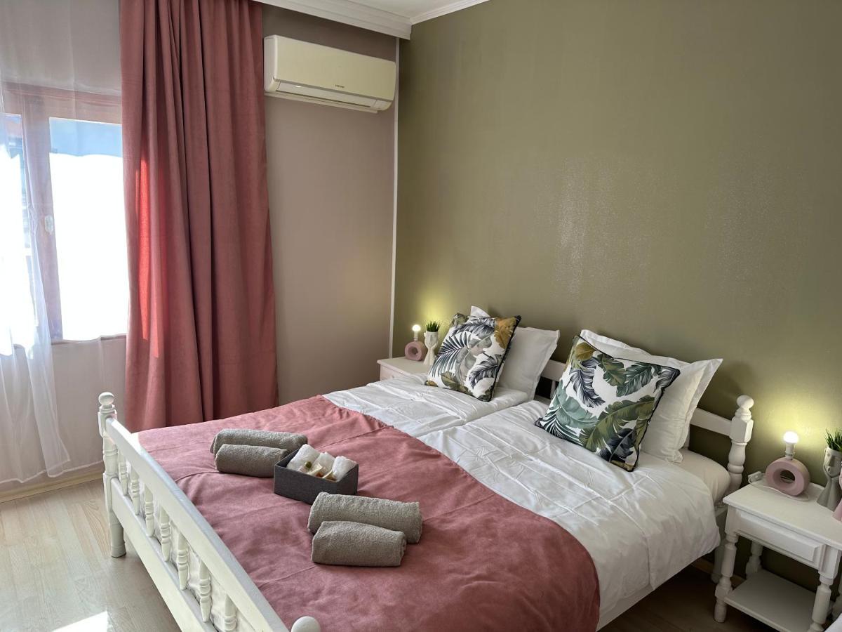 נסבר Guest House “Poli” מראה חיצוני תמונה