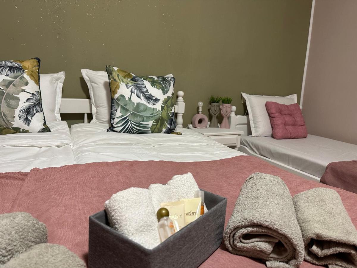 נסבר Guest House “Poli” מראה חיצוני תמונה