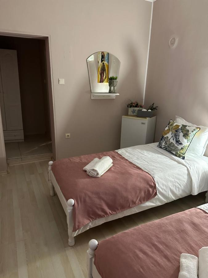 נסבר Guest House “Poli” מראה חיצוני תמונה