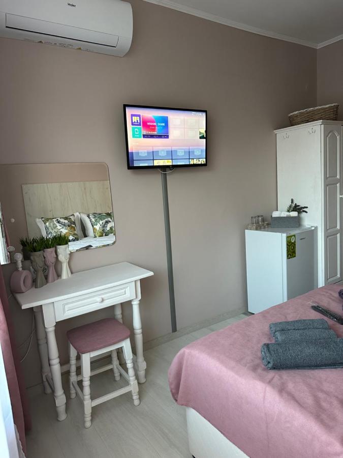 נסבר Guest House “Poli” מראה חיצוני תמונה
