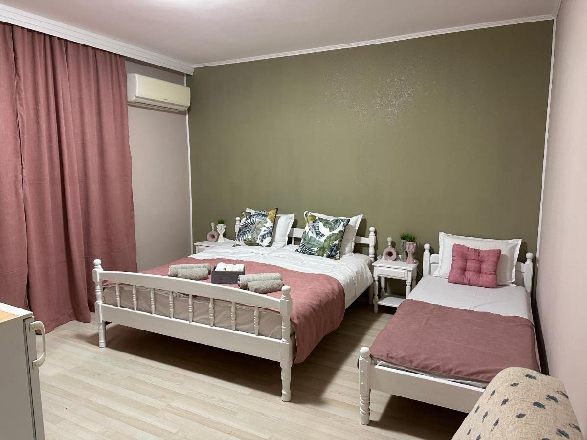 נסבר Guest House “Poli” מראה חיצוני תמונה