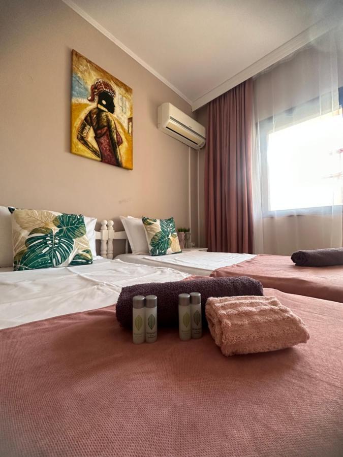 נסבר Guest House “Poli” מראה חיצוני תמונה